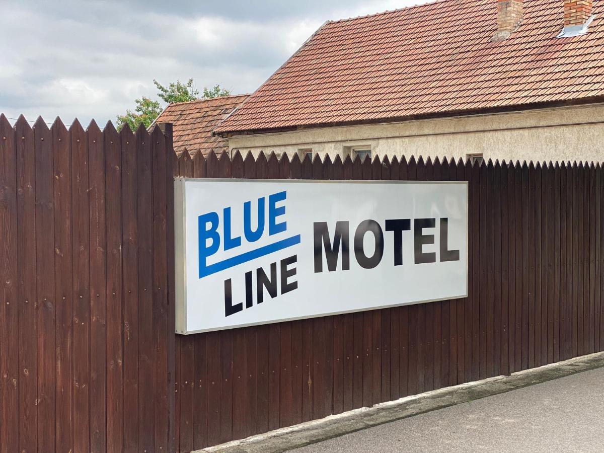 Blueline Motel Jászberény Exterior foto